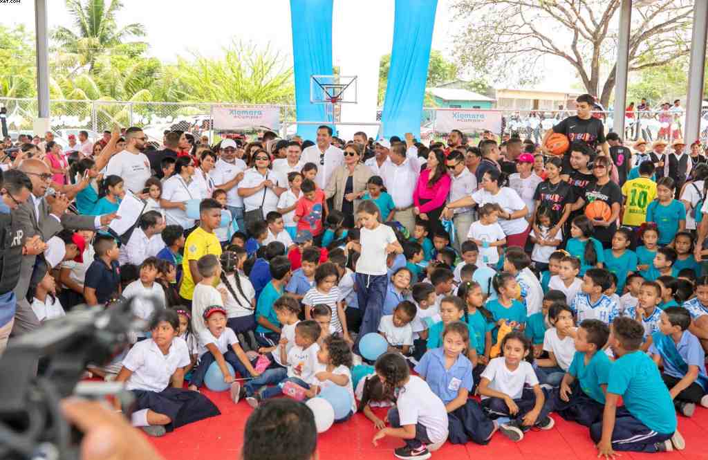 nueva-cancha-deportiva-beneficiara-a-miles-de-ninos-en-honduras