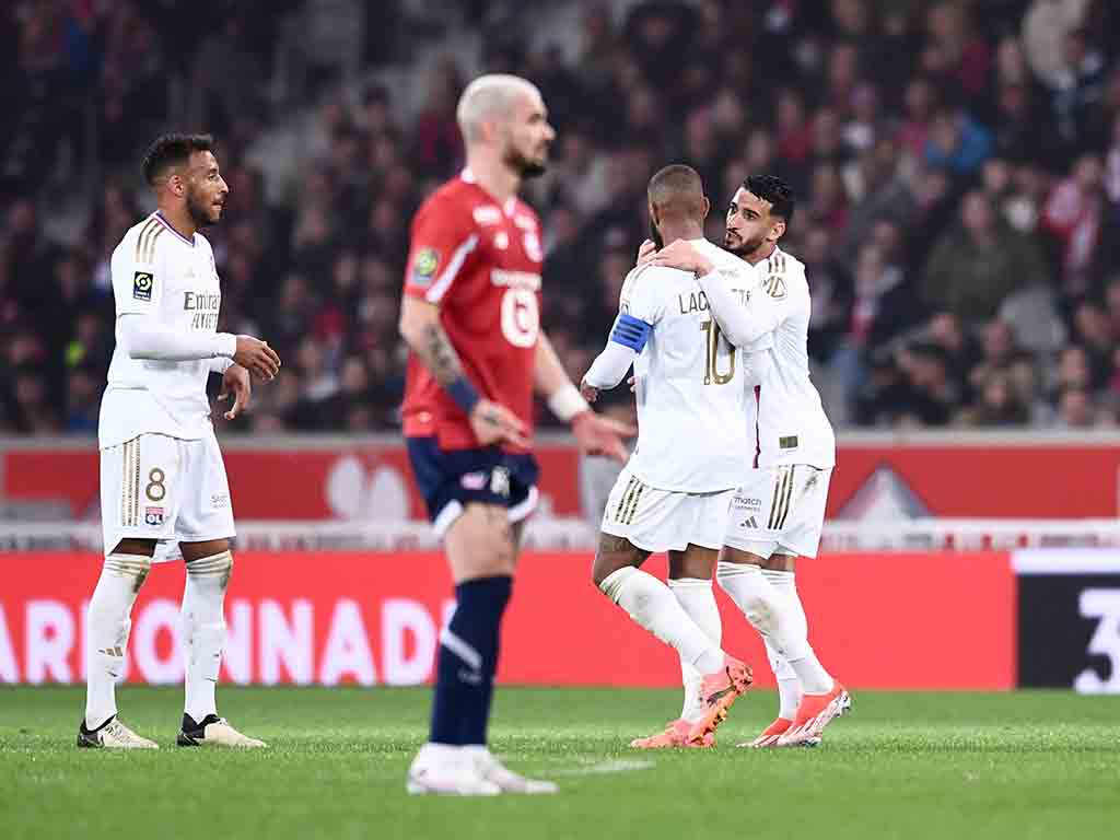 lyon-remonta-en-lille-y-mantiene-sueno-europeo-en-futbol-frances