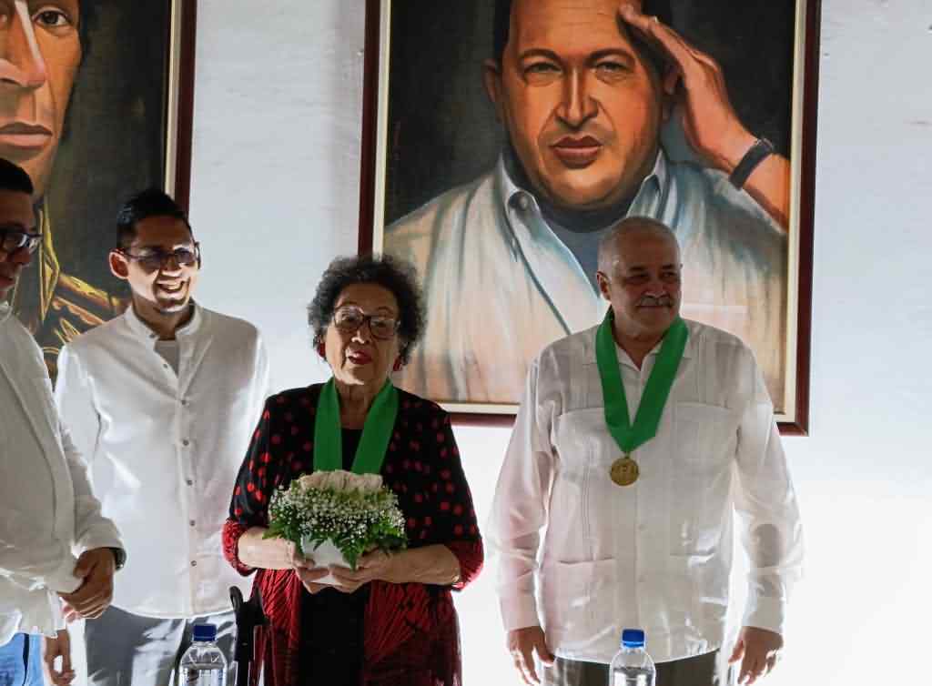 entregan-en-venezuela-por-primera-vez-orden-municipal-jose-marti