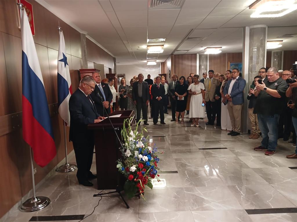 rusia-y-panama-reiteran-solidos-lazos-de-cooperacion-y-hermandad