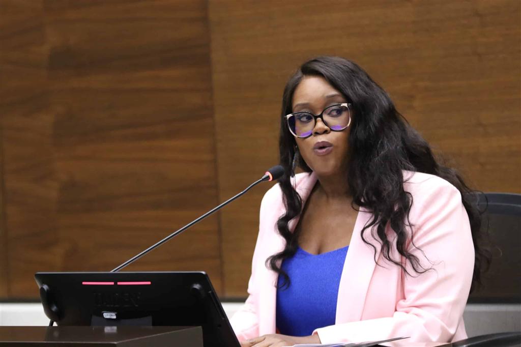 aceleran-atencion-tica-a-irregularidades-salariales-de-educadores