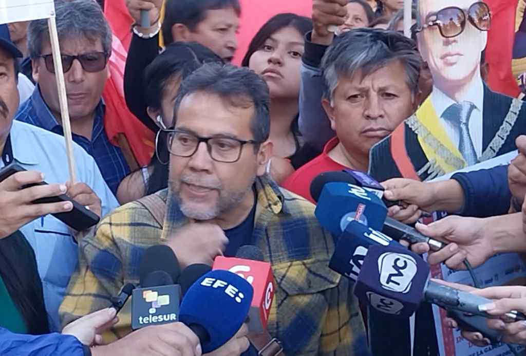 ecuatorianos-marchan-contra-alza-de-precios-de-los-combustibles