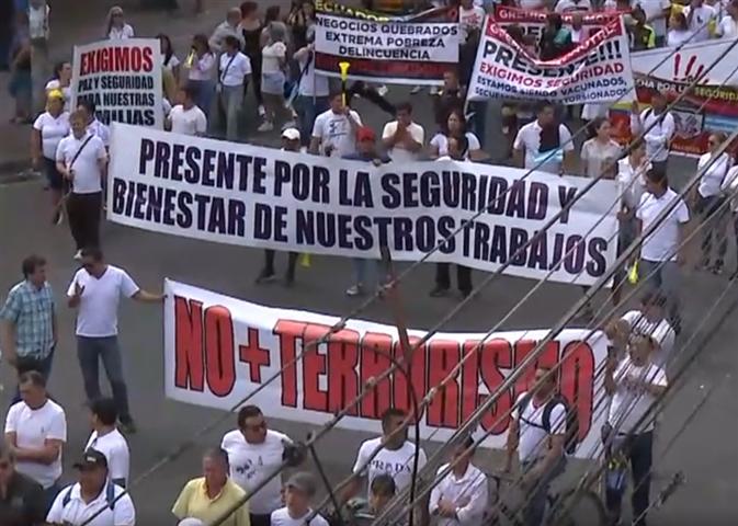 comerciantes-exigen-seguridad-ante-violencia-en-ciudad-de-ecuador