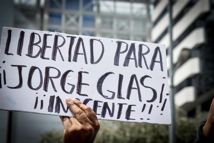 argentina-madres-de-plaza-de-mayo-piden-libertad-de-jorge-glas