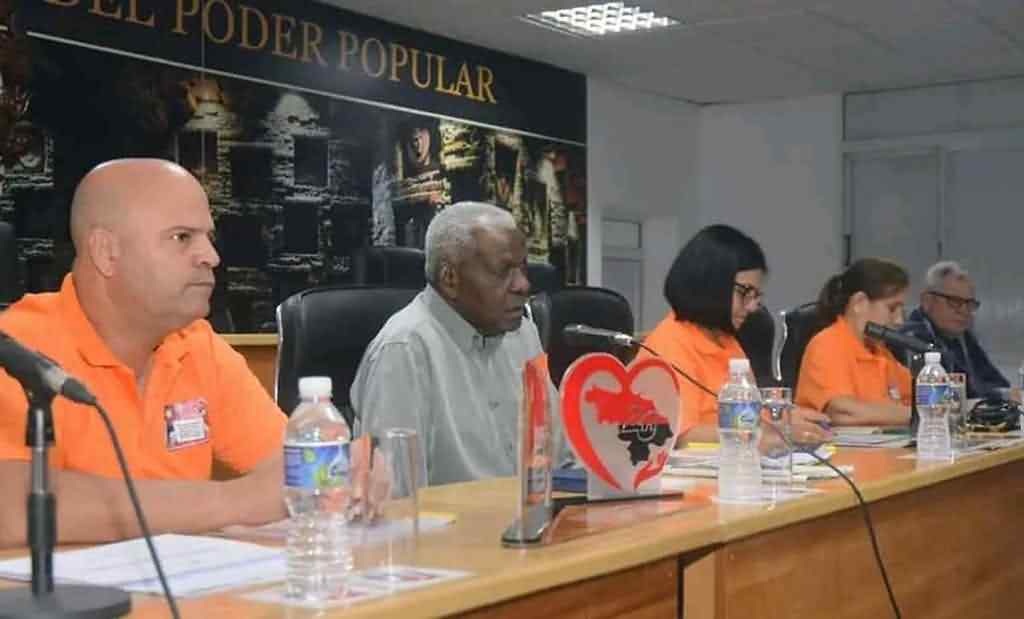 presidente-de-parlamento-cubano-exige-acciones-para-beneficio-popular