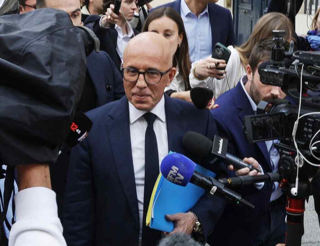 crisis-politica-en-francia-cobra-la-cabeza-del-lider-conservador