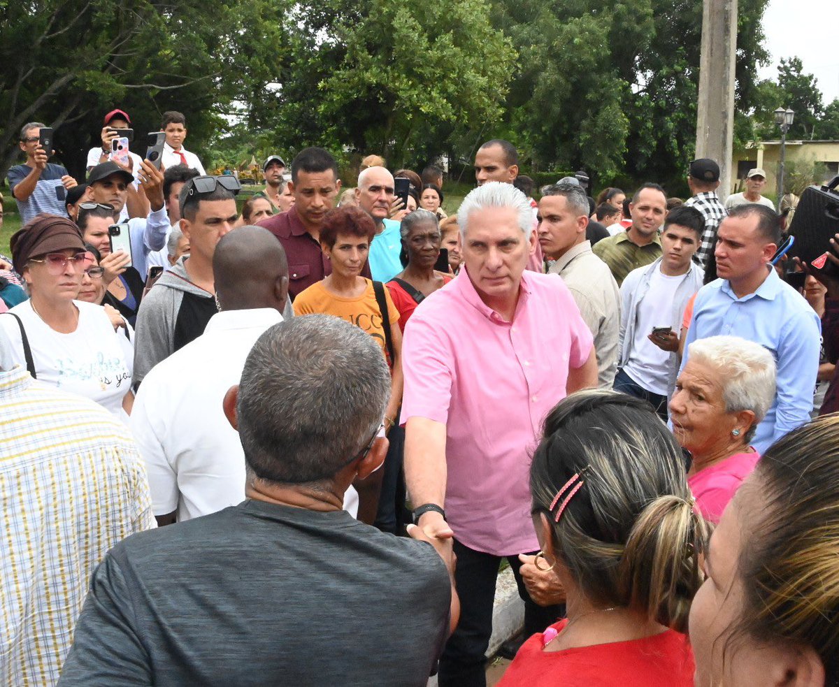 diaz-canel-recorre-municipio-cienfueguero-de-aguada-de-pasajeros