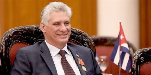 presidente-de-cuba-felicita-a-las-mujeres-diplomaticas