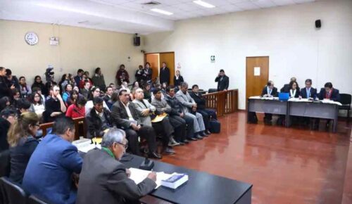 aplausos-e-insatisfaccion-por-condena-a-militares-violadores-en-peru