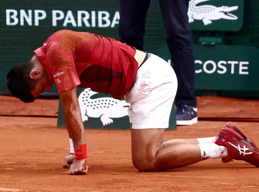 djokovic-causa-baja-del-roland-garros-por-lesion-de-rodilla