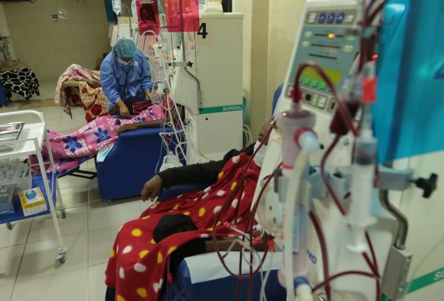 gobierno-de-ecuador-establece-plan-de-pago-a-clinicas-de-dialisis