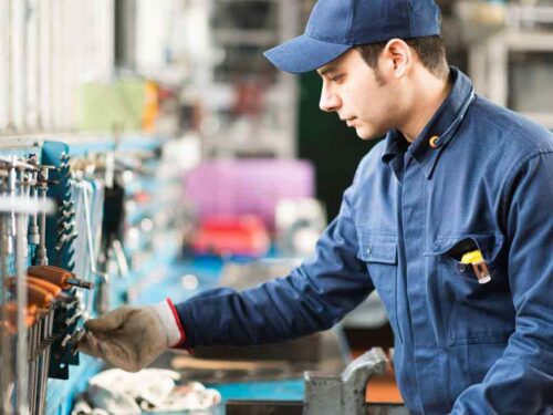 ecuador-cerro-junio-con-mercado-laboral-estancado