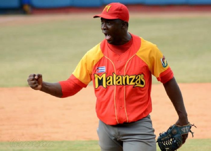 cocodrilos-por-rematar-a-alazanes-en-play-off-cubano-de-beisbol