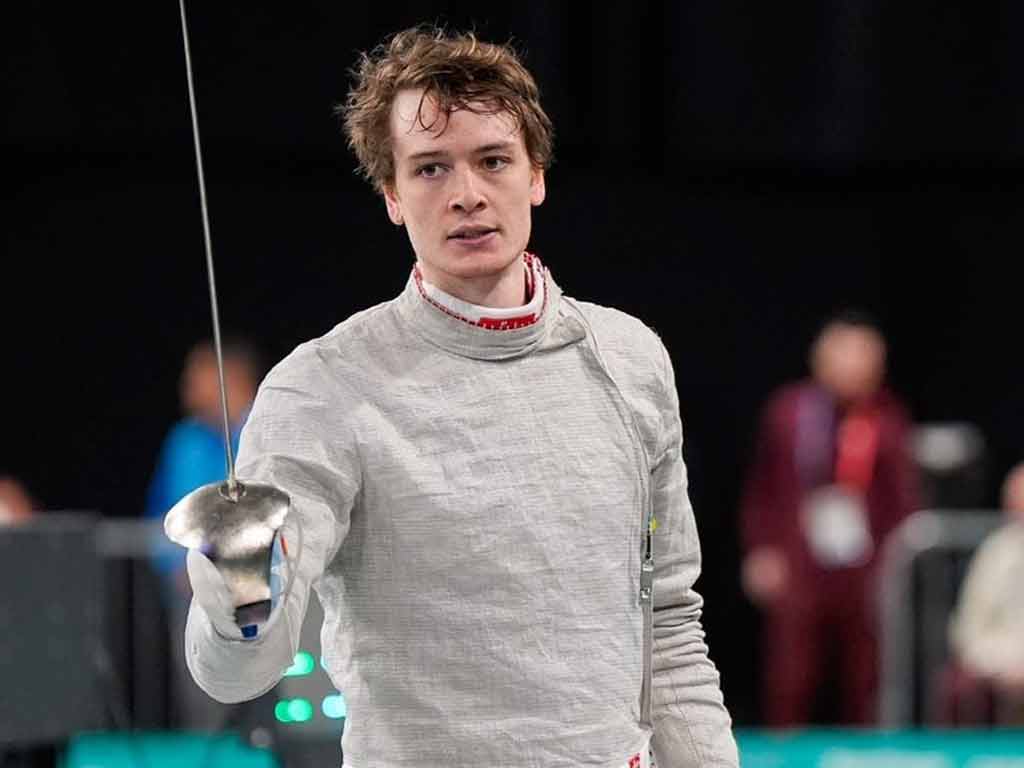 argentino-pascual-di-tella-avanza-en-sable-individual-de-paris-2024