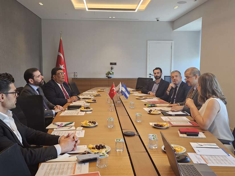 delegacion-de-nicaragua-sostuvo-importantes-reuniones-en-turkiye