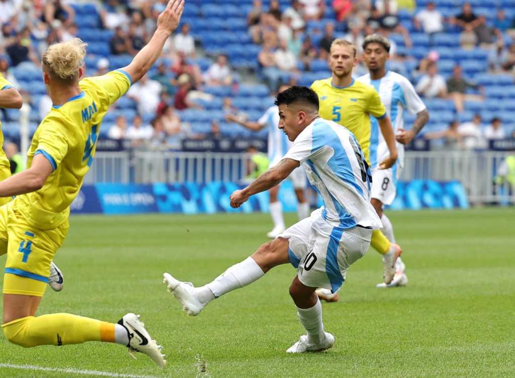 argentina-sigue-con-vida-en-futbol-de-paris-2024