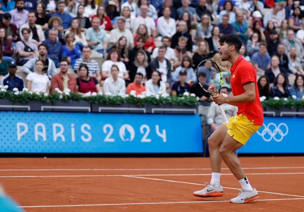 djokovic-y-alcaraz-debutan-a-todo-tren-en-tenis-olimpico