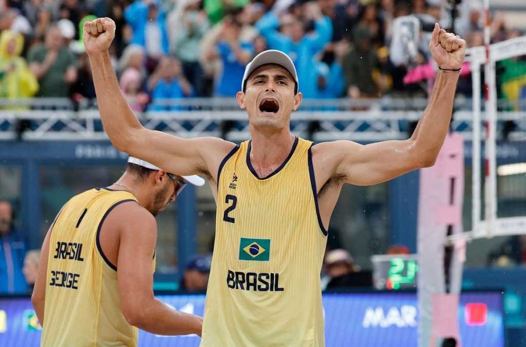 brasil-debuta-con-exito-en-voly-de-playa-m-de-paris-2024