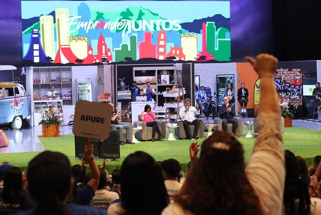 presidente-de-venezuela-promulgo-ley-de-exportaciones-no-petroleras