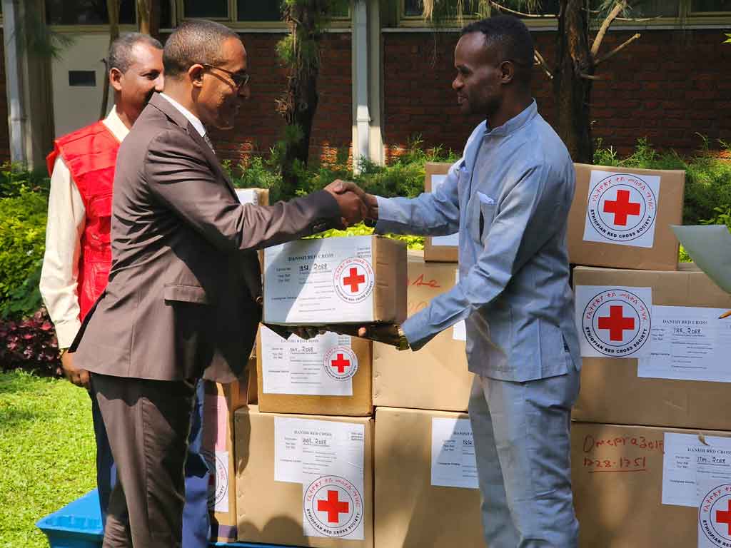 cruz-roja-etiope-brinda-ayuda-a-regiones-afectadas-por-conflictos