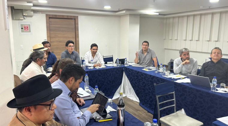 izquierda-en-ecuador-aboga-por-acuerdo-ante-dificultad-de-pacto