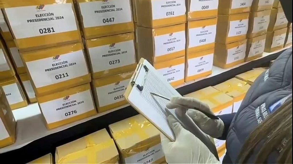 peritaje-tecnico-a-material-electoral-prosigue-en-venezuela