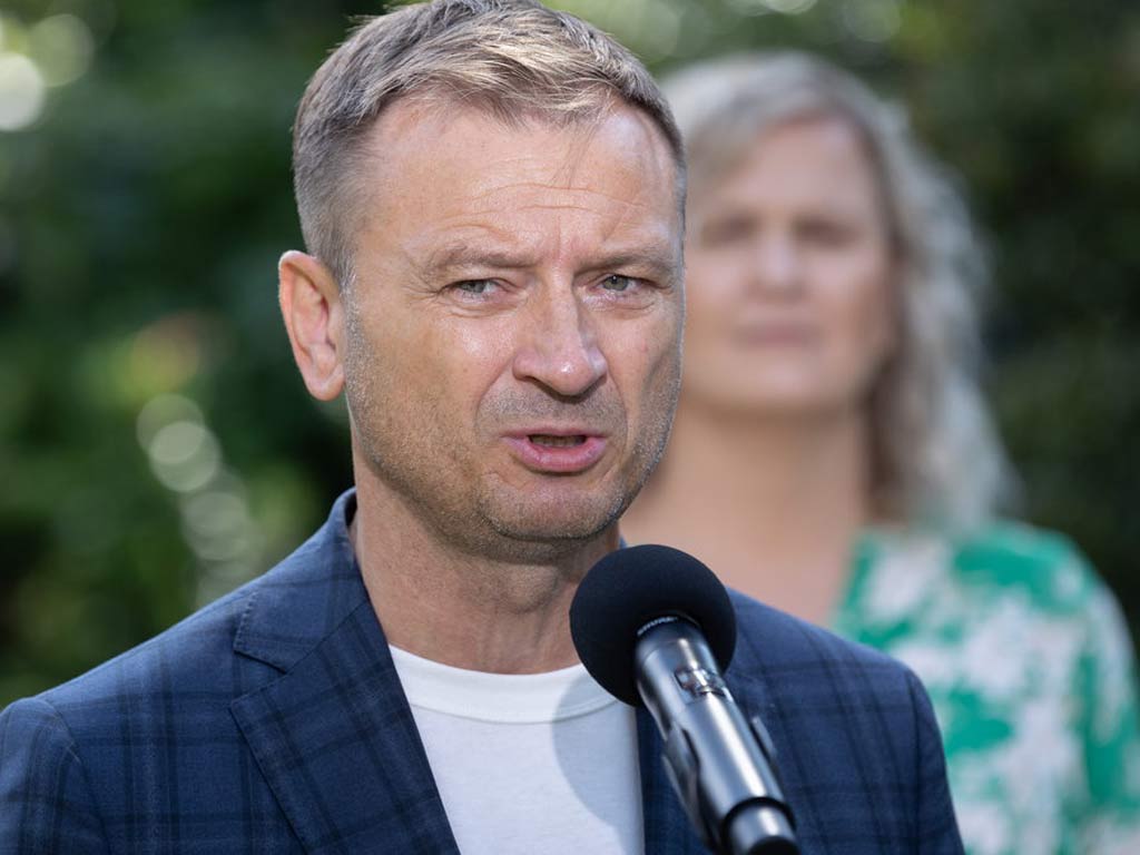 niega-ministro-polaco-apoyo-a-presidente-como-director-del-coi