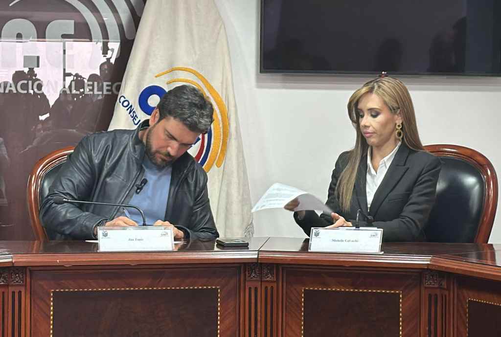 mas-aspirantes-a-presidencia-de-ecuador-aceptan-sus-candidaturas