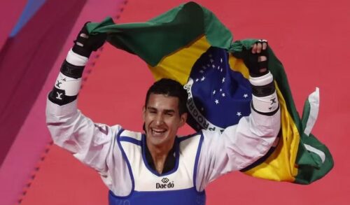 taekwondoca-brasileno-edival-pontes-gano-bronce-en-paris-2024