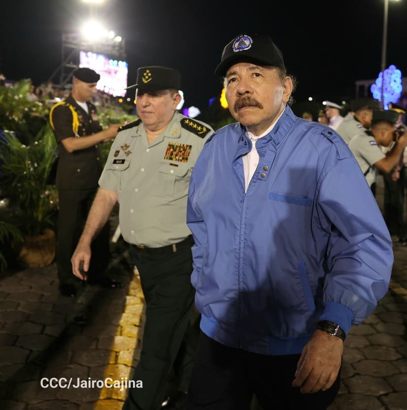 presidente-de-nicaragua-encabeza-acto-por-aniversario-45-del-ejercito
