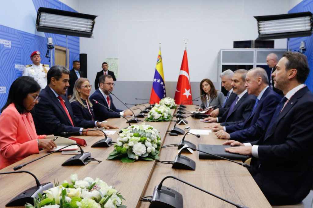 maduro-se-reune-con-lideres-en-cumbre-brics