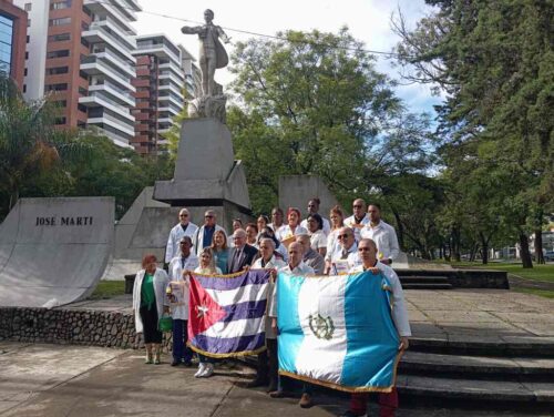 brigada-medica-de-cuba-en-guatemala-vibrara-con-su-himno-nacional