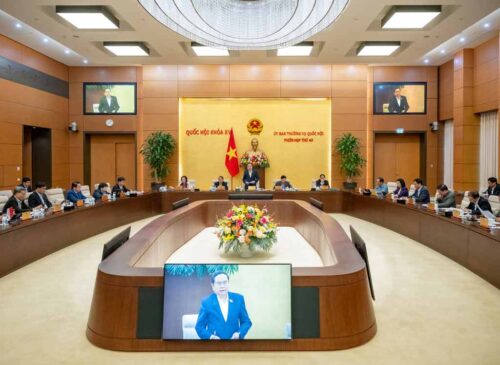 sesiona-40-reunion-del-comite-permanente-del-parlamento-vietnamita