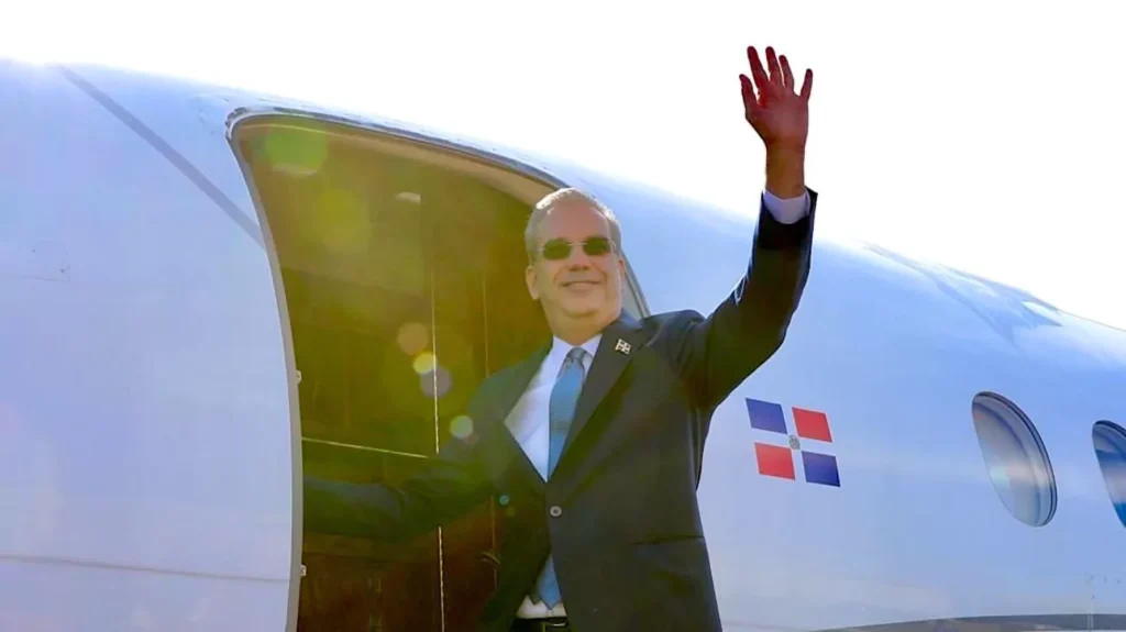 presidente-dominicano-regresa-al-pais-procedente-de-puerto-rico