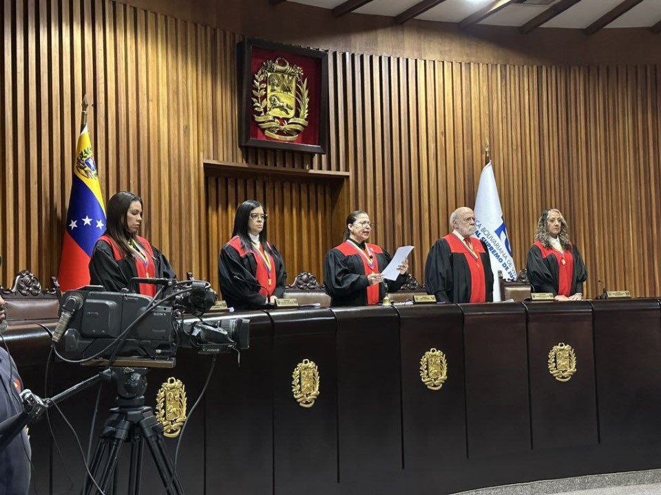 maduro-presenta-recurso-para-retirar-nacionalidad-a-leopoldo-lopez