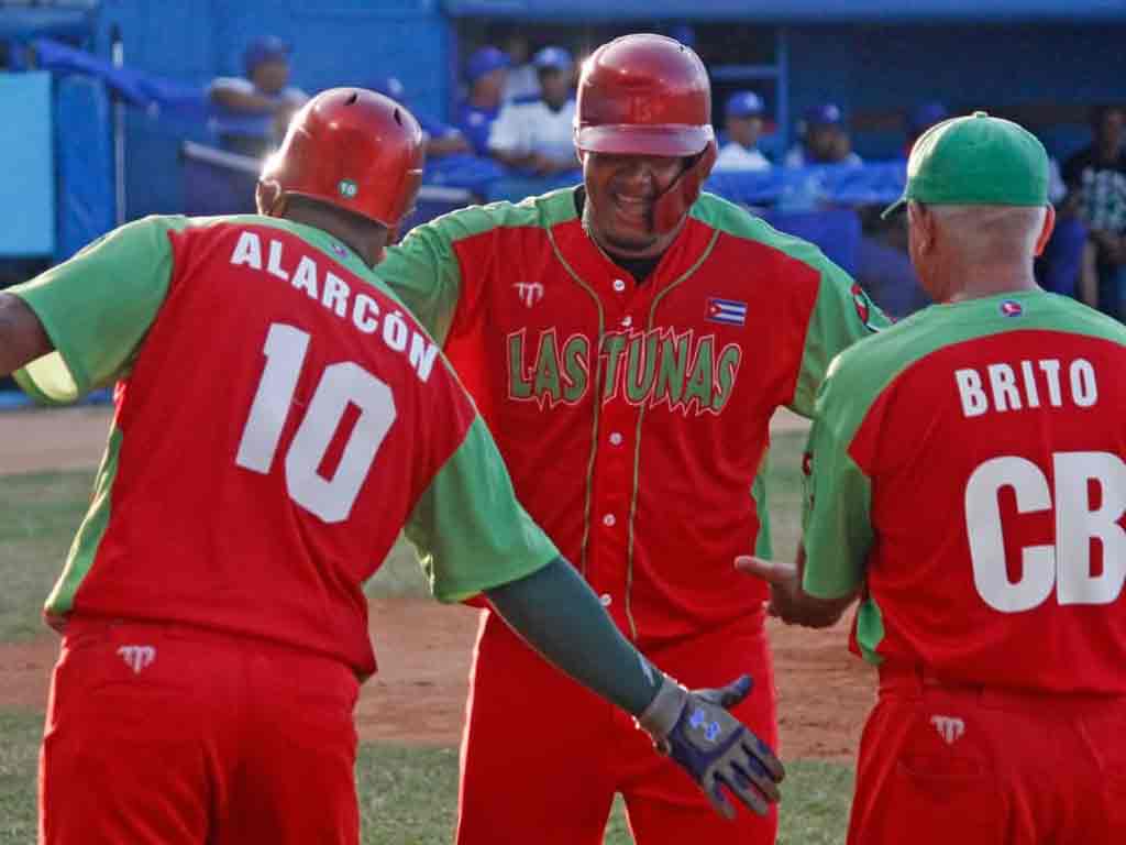 lenadores-tuneros-seran-abanderados-rumbo-a-la-serie-de-las-americas