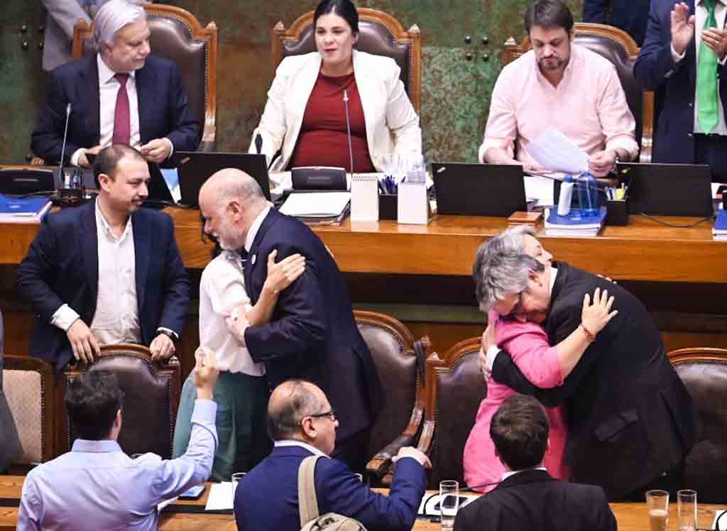 chile-sortea-obstaculos-y-presiones-y-aprueba-reforma-previsional