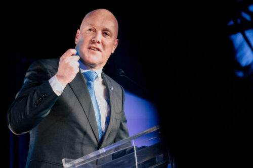 lider-de-nueva-zelanda-reacciona-ante-expresion-antiinmigrante