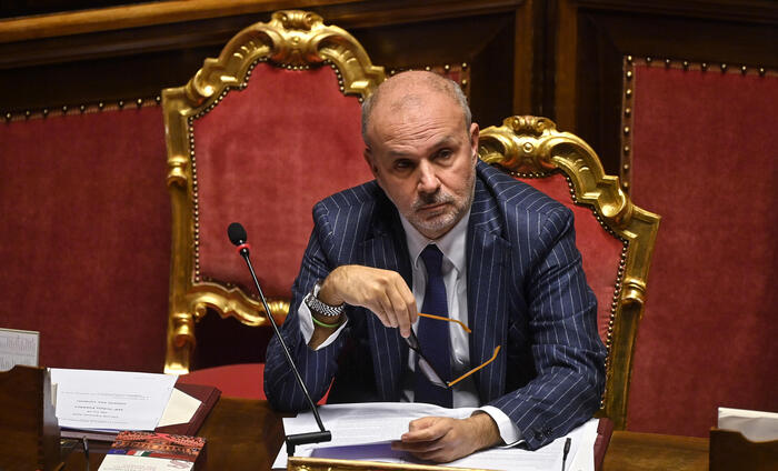 rechazan-en-italia-proyectos-sobre-salida-del-pais-de-la-oms