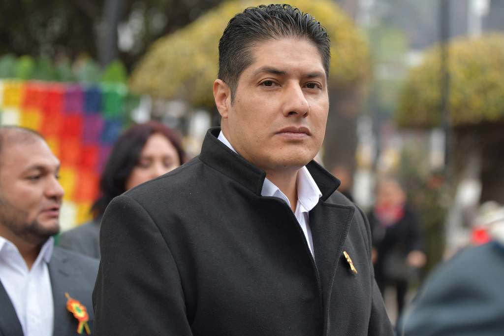 alerta-migratoria-en-bolivia-contra-exministro-investigado