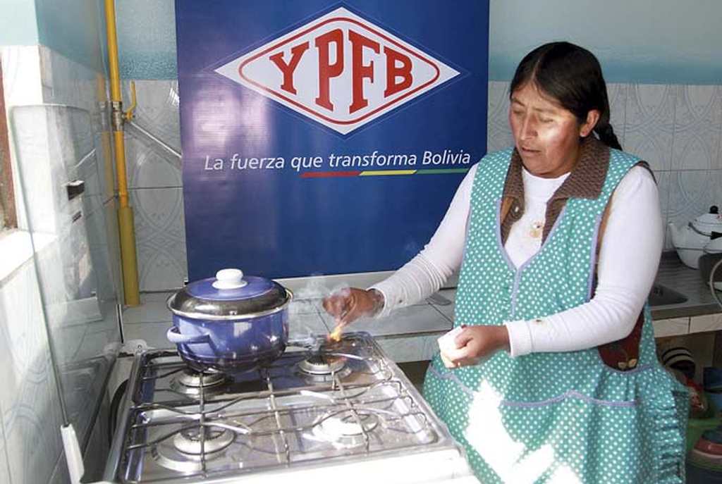 bolivia-sobrecumplio-plan-de-instalaciones-domiciliarias-de-gas