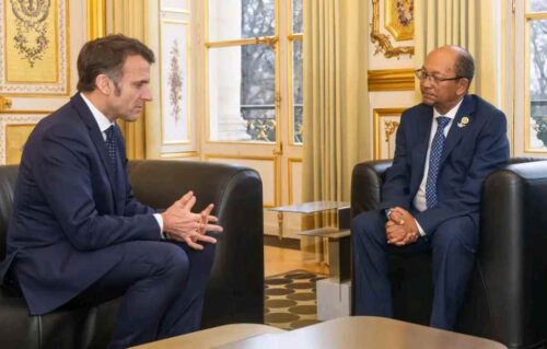 macron-recibio-al-presidente-de-transicion-de-haiti