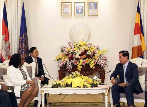 gobernador-de-phnom-penh-presto-a-estrechar-vinculos-con-la-habana