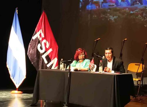 rinden-homenaje-a-sandino-en-acto-en-chile