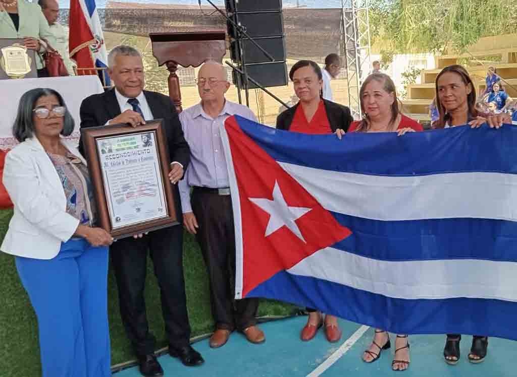 politecnico-maximo-gomez-donado-por-cuba-a-dominicana-cumplio-25-anos