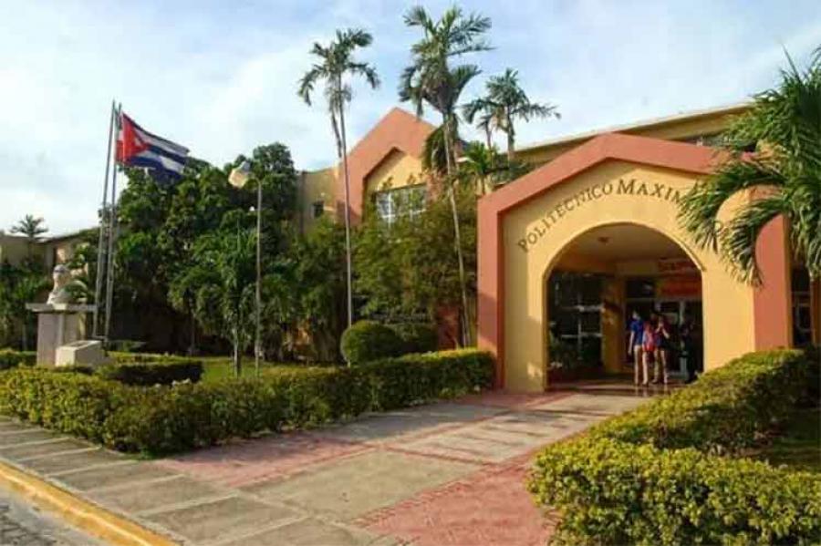 politecnico-maximo-gomez-donado-por-cuba-a-dominicana