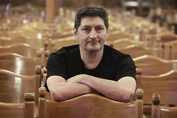 novelista-considera-represiva-politica-cultural-de-gobierno-de-peru