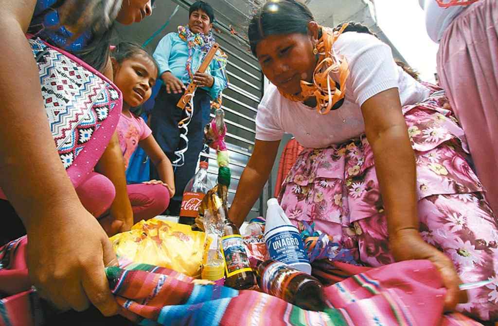 bolivia-despide-carnaval-con-esperanza-de-buen-ano