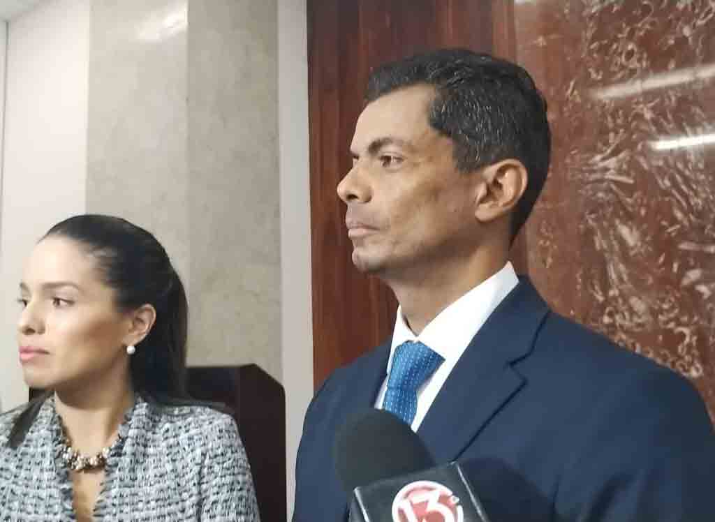 admiten-incompetencia-de-gobierno-tico-para-destituir-a-fiscal