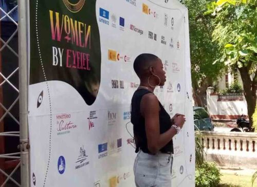 women-by-eyeife-cita-en-cuba-por-el-dia-internacional-de-la-mujer